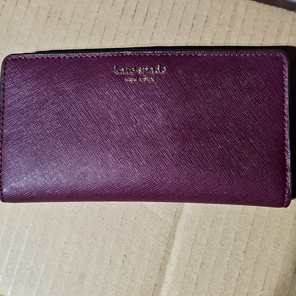 Kate Spade Cherrywood Large Slim Bifold Wallet - Picture 1 of 8